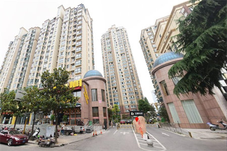 格林学府精装带车位低价出售2室1卫90.1㎡